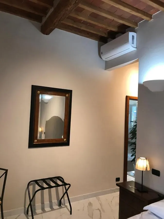 Hotel Paola 阿尔托帕肖 0*,